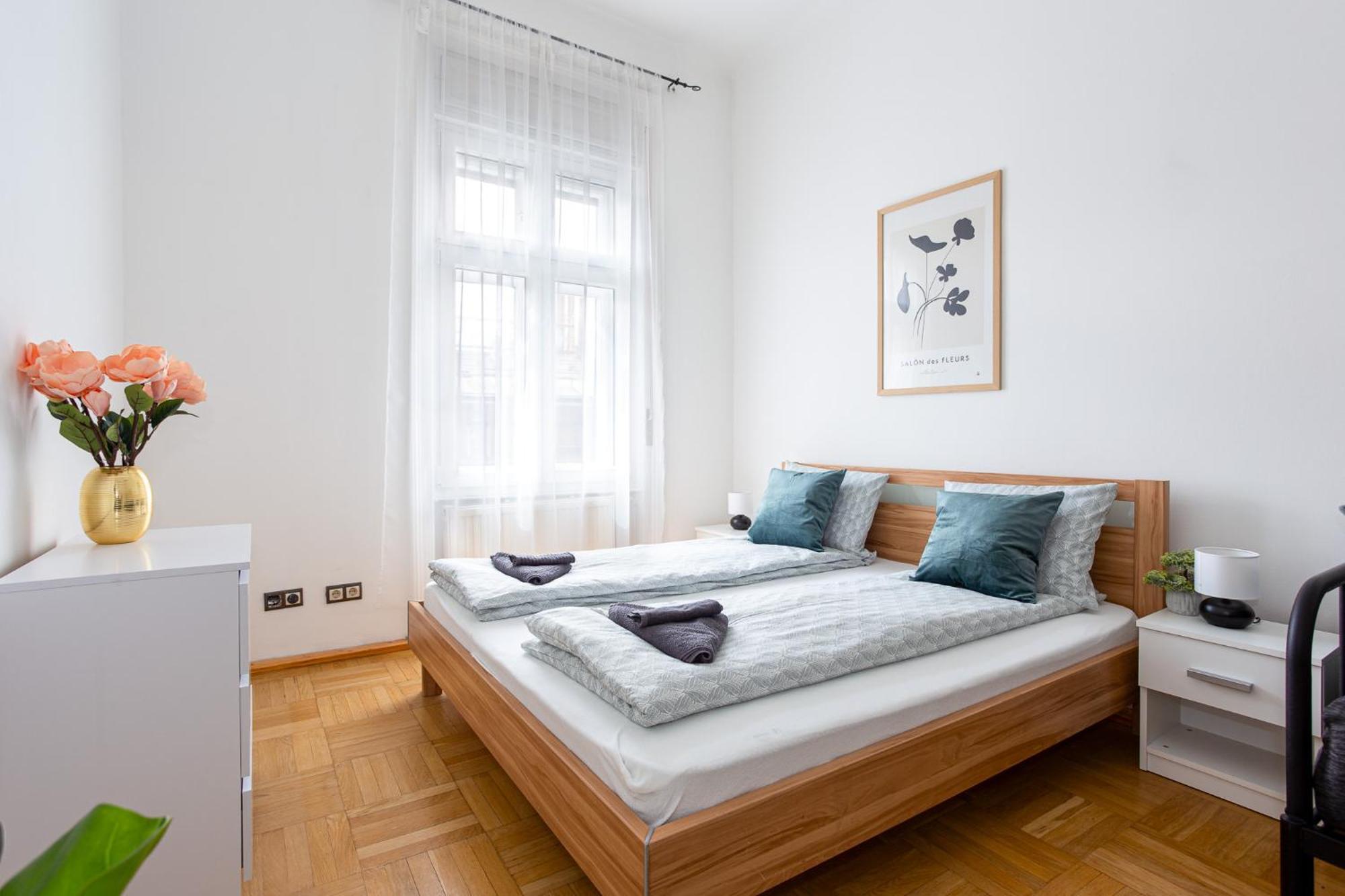 Urania Apartments Budapest Exteriör bild