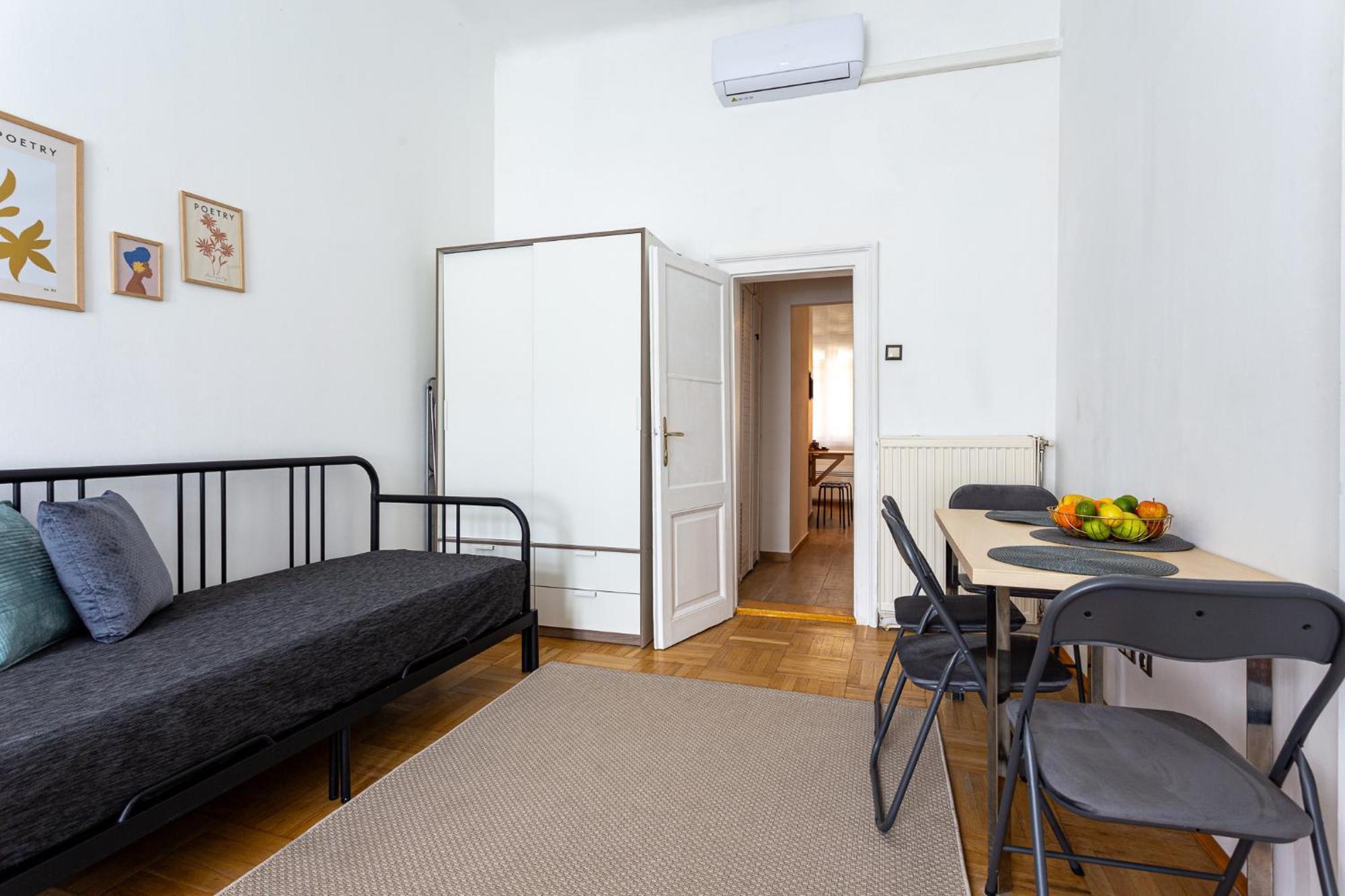 Urania Apartments Budapest Exteriör bild